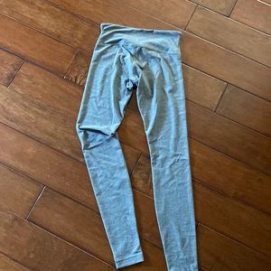 Grey lululemon leggings size 4